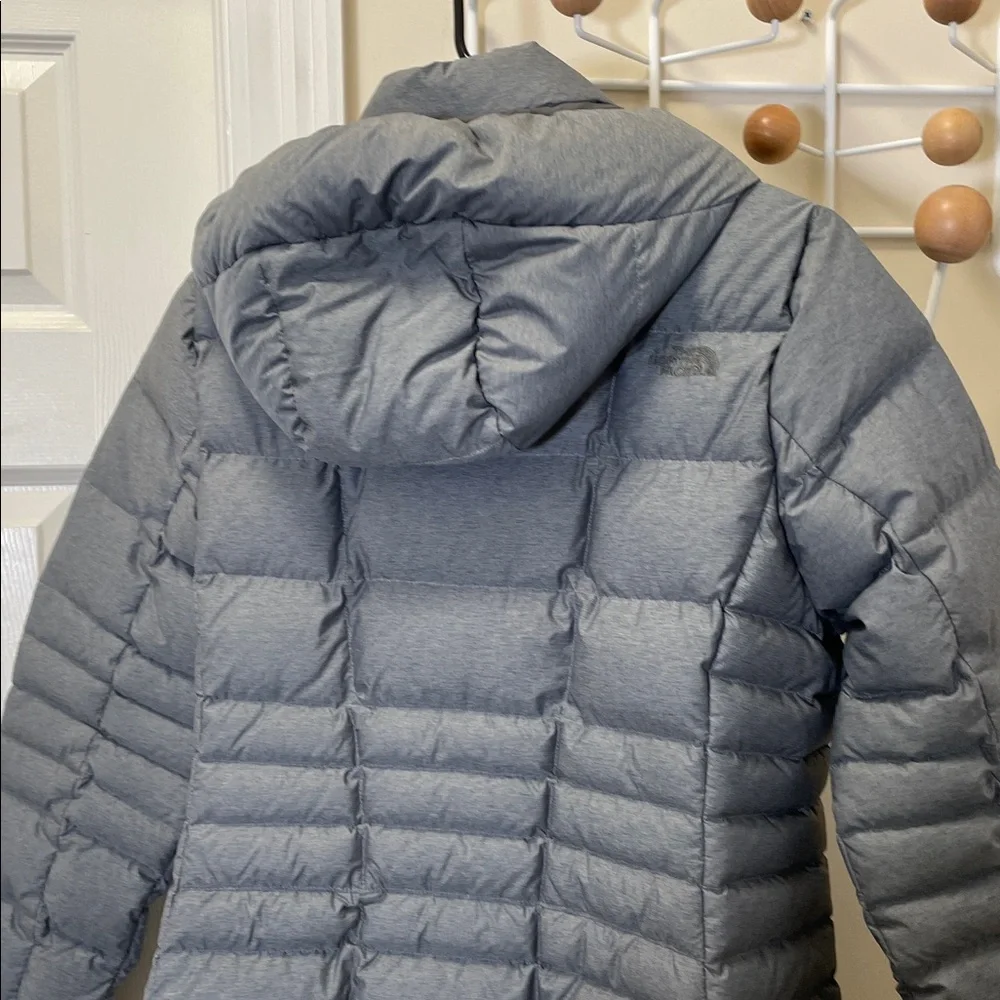 The North Face - Classic Outdoor Puffer Jacket - Grey - M - Picture 11 of 14